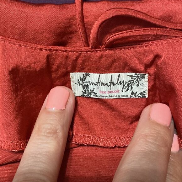 Like New Free People Scallop Satin Burnt Rust Earth Red Orange Camisole - Picture 6 of 9